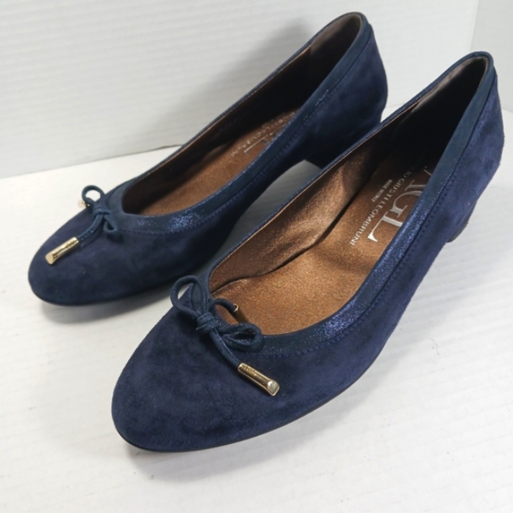 AGL Kristen Navy Suede Ballet Flats Covered Block Heels Rubber Sole EUC Sz 41 - Picture 7 of 15